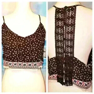 NWT CHARLOTTE RUSSE Crop Top LIGHTWEIGHT BLACK Crochet Raceback size Lg